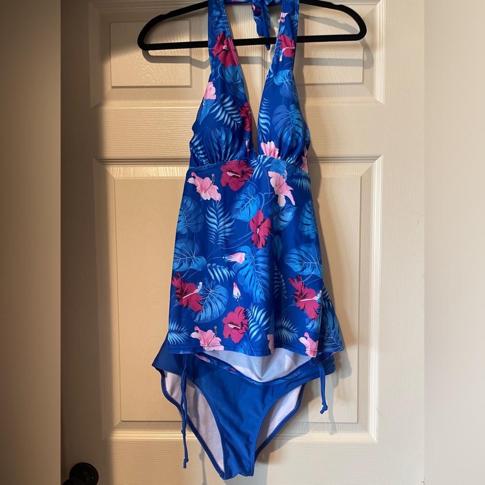 New swim suit